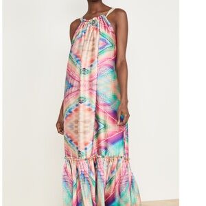 Le Superbe
Kaleidoscope Beach Gown